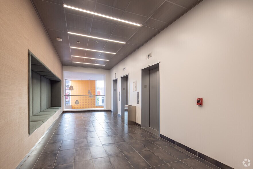 More Photos Of 4130 Cahuenga Blvd, Toluca Lake Office For Sale