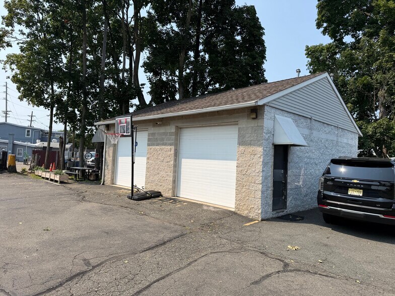 More Photos Of 83 Lackawanna Ave, Woodland Park Apartments For Sale