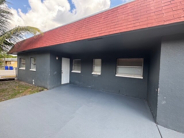 More Photos Of 7810 SW 10th St, North Lauderdale Multifamily For Sale