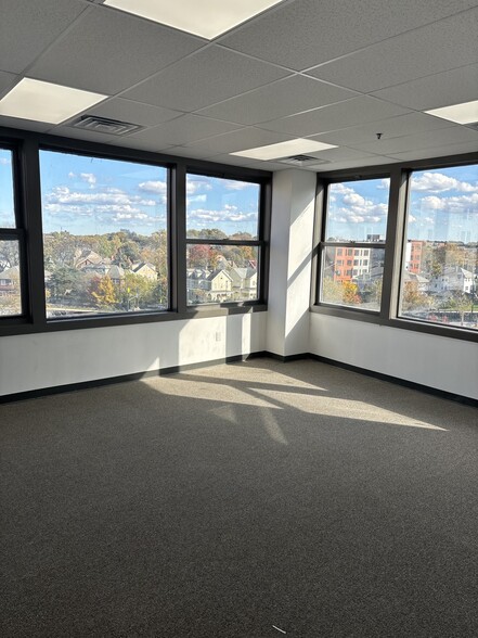 More Photos Of 1515 Hancock St, Quincy Office For Lease