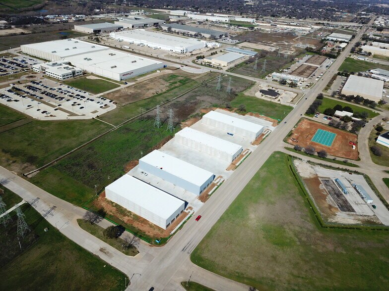 More Photos Of 1813 Handley Ederville Rd, Fort Worth Unknown For Lease