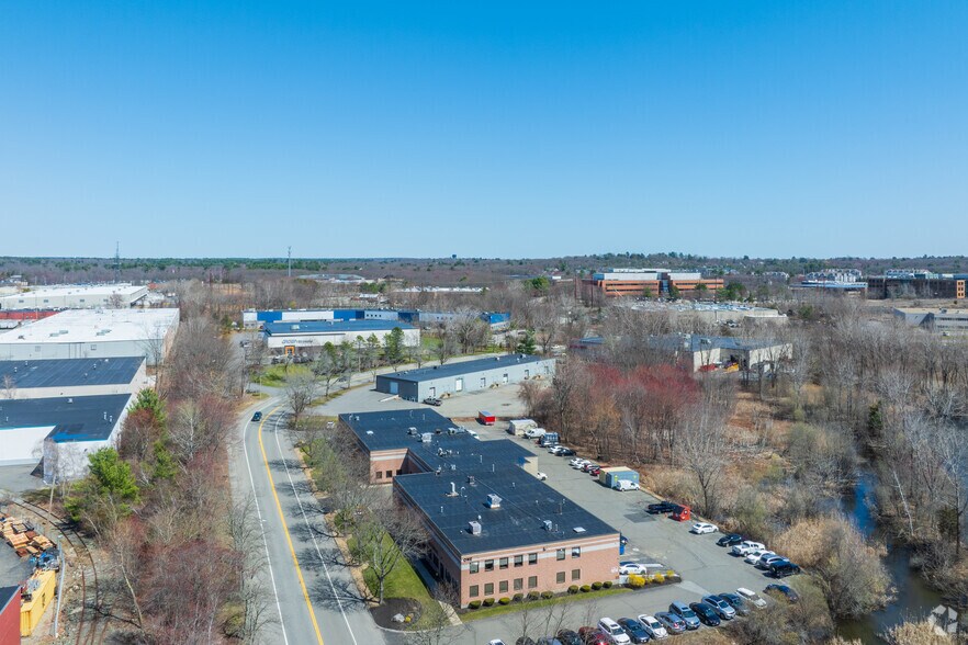 More Photos Of 1 Presidential Way, Woburn Light Distribution For Lease