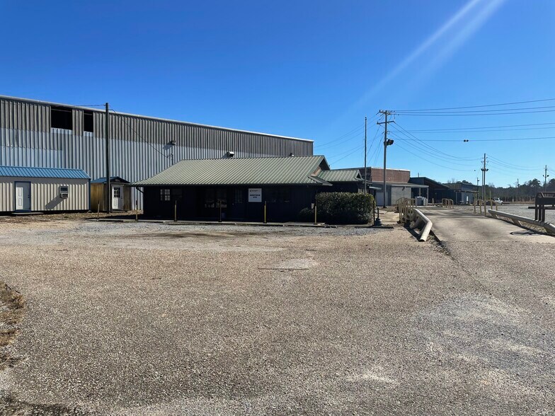 More Photos Of 6340 Highway 5, Thomasville Warehouse For Sale