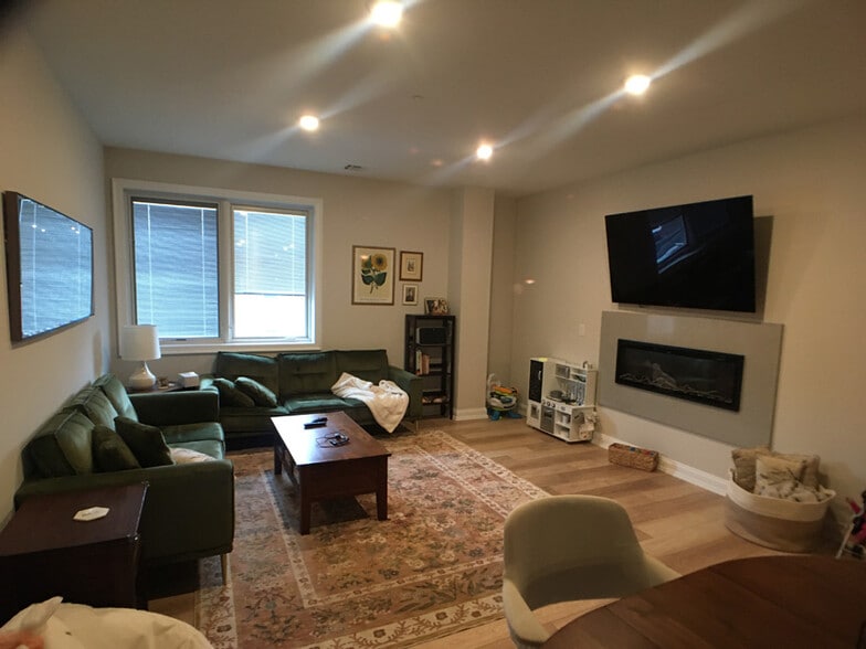 More Photos Of 293 Lafayette Ave, Hawthorne Storefront Retail Office For Sale