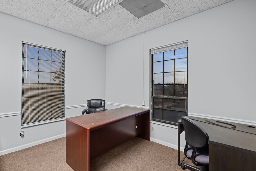 More Photos Of 4171-4193 Crescent Dr, Saint Louis Medical For Sale