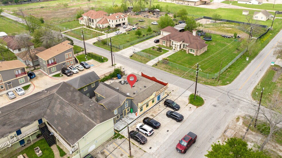 More Photos Of 412 S 8th St, South Houston Flex For Sale