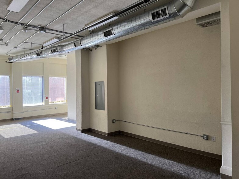 More Photos Of 321 E Weber Ave, Stockton Schools For Sale