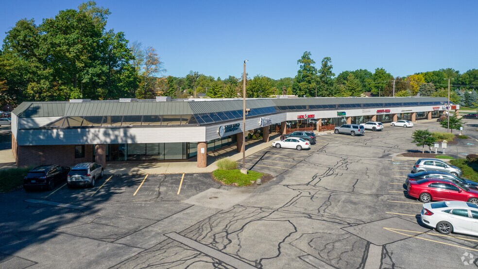 More Photos Of 1740-1760 44th St SW, Wyoming Freestanding For Lease