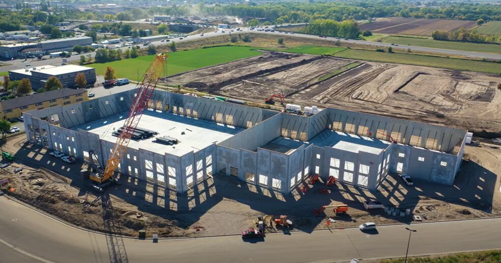 More Photos Of 1007 S 1700 W, Marriott Slaterville Distribution For Lease