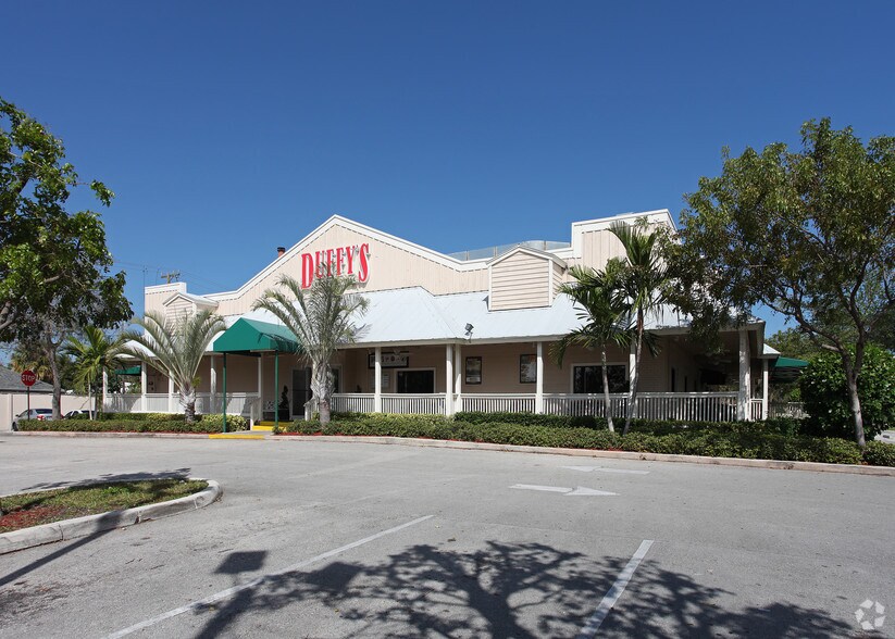 Primary Photo Of 401 N Federal Hwy, Deerfield Beach Restaurant For Sale