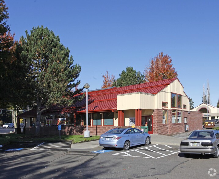 More Photos Of 1001-1071 SE Tualatin Valley Hwy, Hillsboro Unknown For Lease