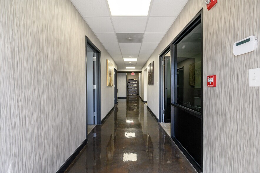 More Photos Of 1400 Union Ave, Union Beach Office For Sale