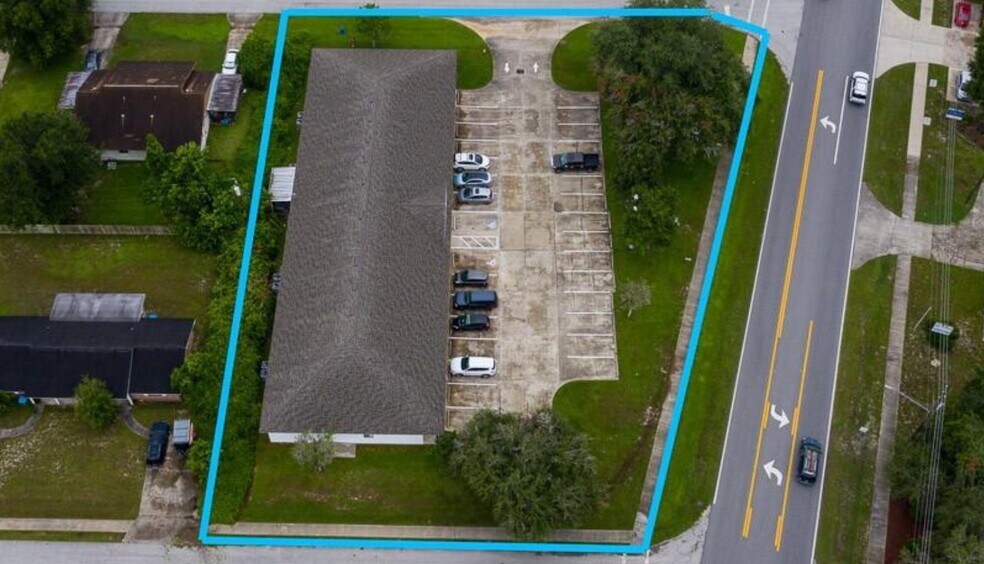 More Photos Of 689 Deltona Blvd, Deltona Office Residential For Sale