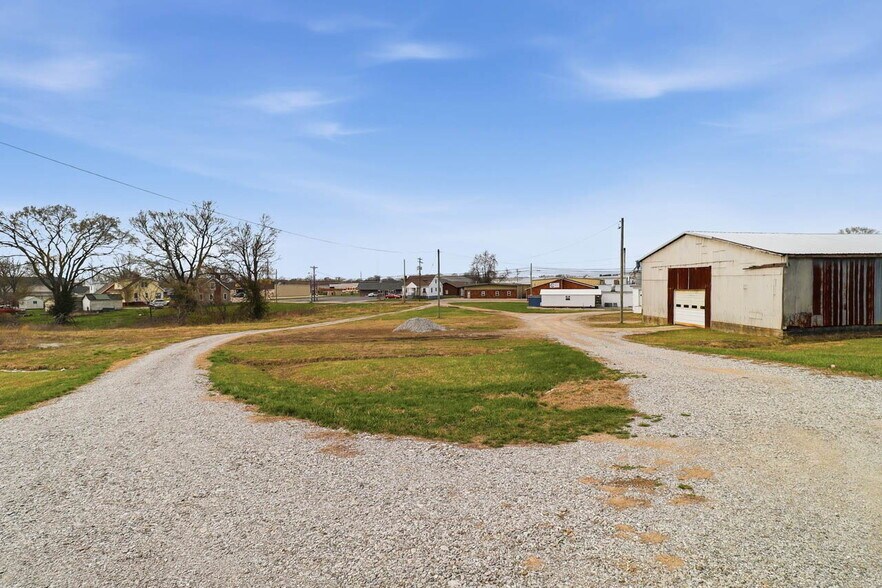 More Photos Of 500 E Main St, Lebanon Land For Sale