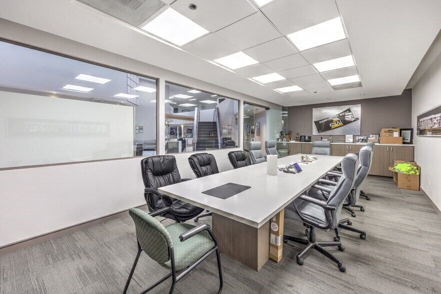 More Photos Of 353 Pilot Rd, Las Vegas Warehouse For Sale