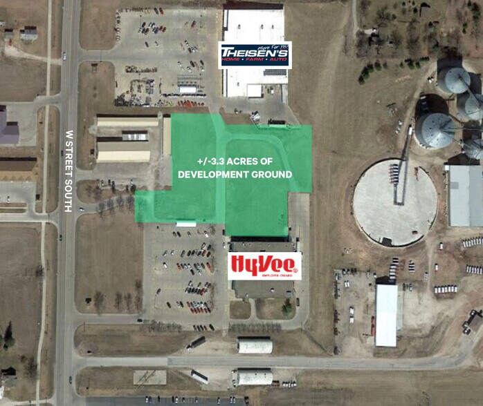 Primary Photo Of 320 West St S, Grinnell Land For Sale