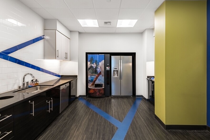 More Photos Of 350 10th Ave, San Diego Coworking Space