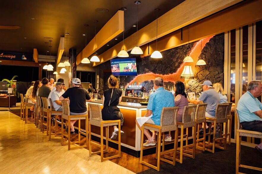 More Photos Of 69-201 Waikoloa Beach Dr, Waikoloa Storefront For Lease