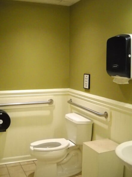 More Photos Of 444 Beech Mountain Pky, Beech Mountain Office For Lease