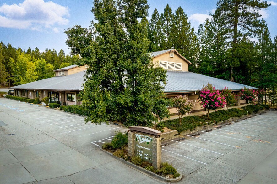 More Photos Of 944 McCourtney Rd, Grass Valley Unknown For Lease