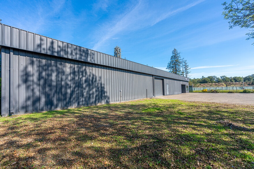 More Photos Of 10342 Old Redwood Hwy, Windsor Warehouse For Sale