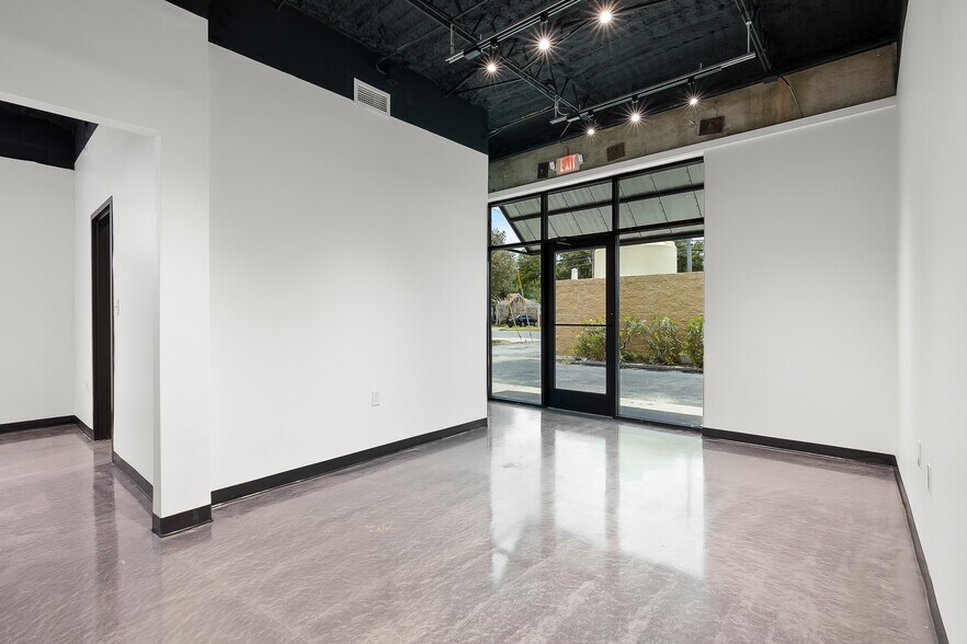 More Photos Of 804 Pecan Blvd, McAllen Coworking Space