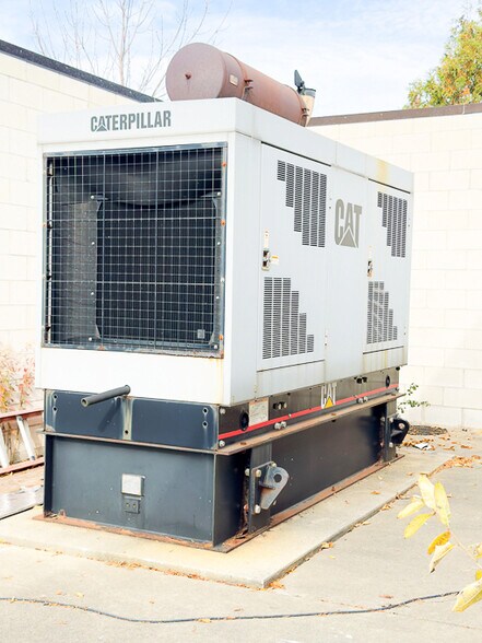 More Photos Of 1400 S Wolf Rd, Wheeling Office For Sale