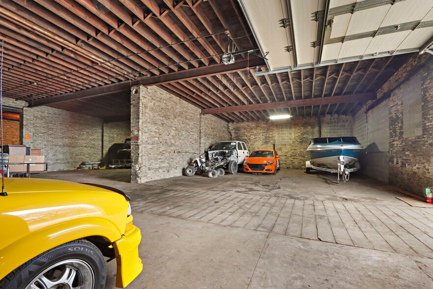More Photos Of 1346 54th St, Kenosha Warehouse For Sale