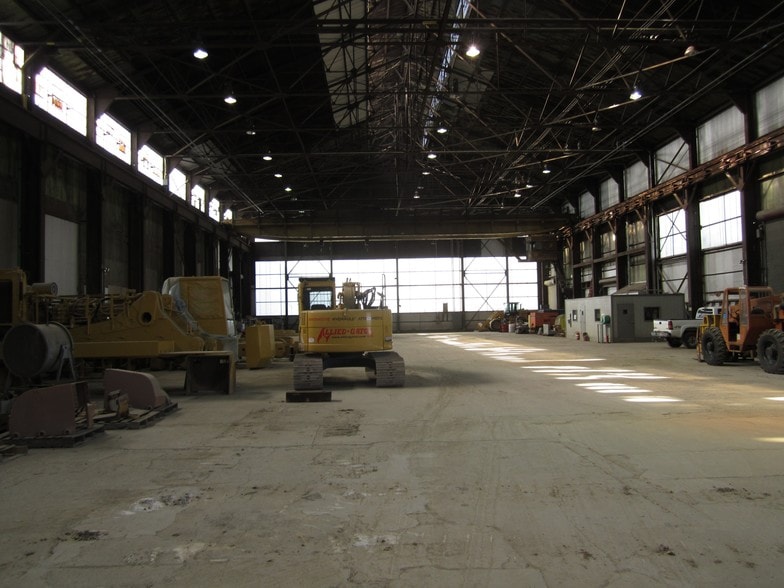 More Photos Of 1290 Poland Ave, Youngstown Manufacturing For Lease