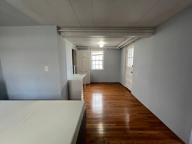 More Photos Of 7404 Rhode Island Ave, College Park Apartments For Sale
