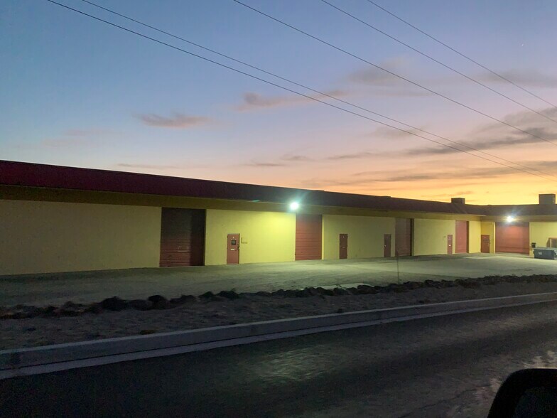 More Photos Of 1642 North Oatman Rd, Bullhead City Industrial For Lease