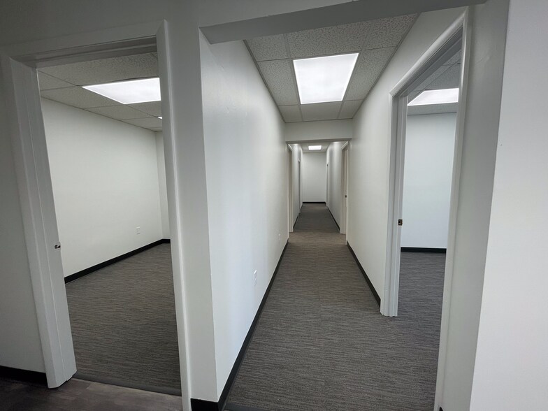 More Photos Of 1030 S 86th St, Tampa Industrial For Sale