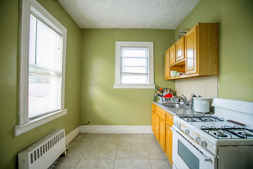 More Photos Of 73 Harrison St, Staten Island Apartments For Sale