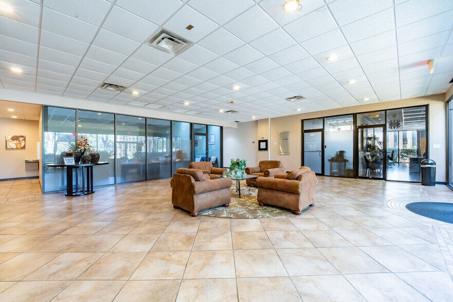 More Photos Of 8500 Shoal Creek Blvd, Austin Medical For Sale