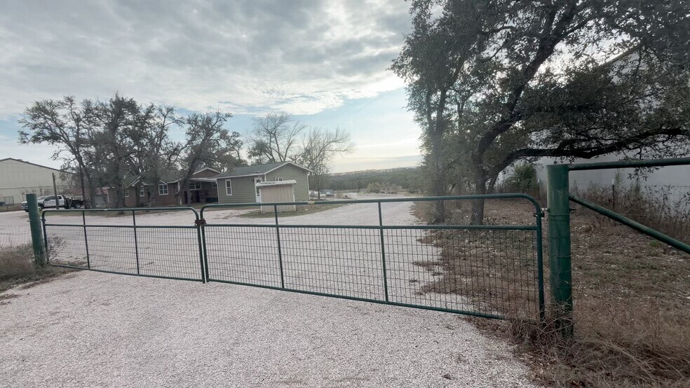 More Photos Of 9313 Circle Dr, Austin Industrial For Sale