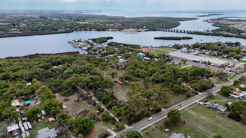 More Photos Of 7013-7015 Riverview Dr, Riverview Land For Sale