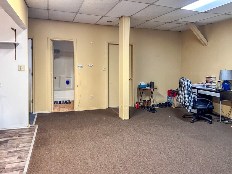 More Photos Of 153 Main St, Delhi Apartments For Sale