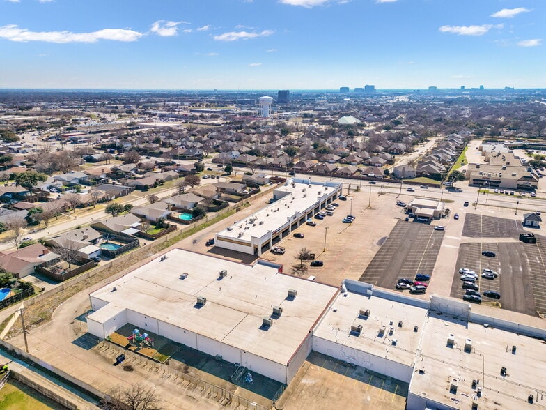 More Photos Of 903 W Parker Rd, Plano Schools For Sale