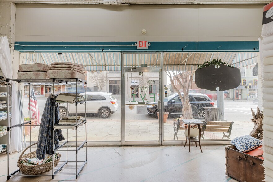 More Photos Of 221 W Lamar St, Americus General Retail For Sale
