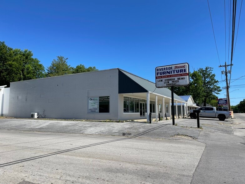 More Photos Of 901 Riverside Dr, Columbia Storefront Retail Office For Lease