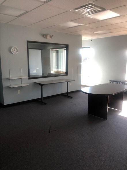 More Photos Of 1211 Avery St, Golden Office For Lease