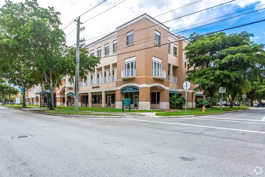 More Photos Of 15600 NW 67th Ave, Miami Lakes Office For Lease
