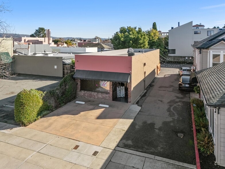 More Photos Of 1422 Everett St, Alameda Freestanding For Sale