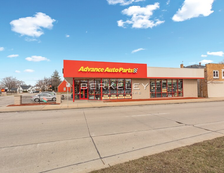 More Photos Of 4934 W Fond Du Lac Ave, Milwaukee Freestanding For Lease