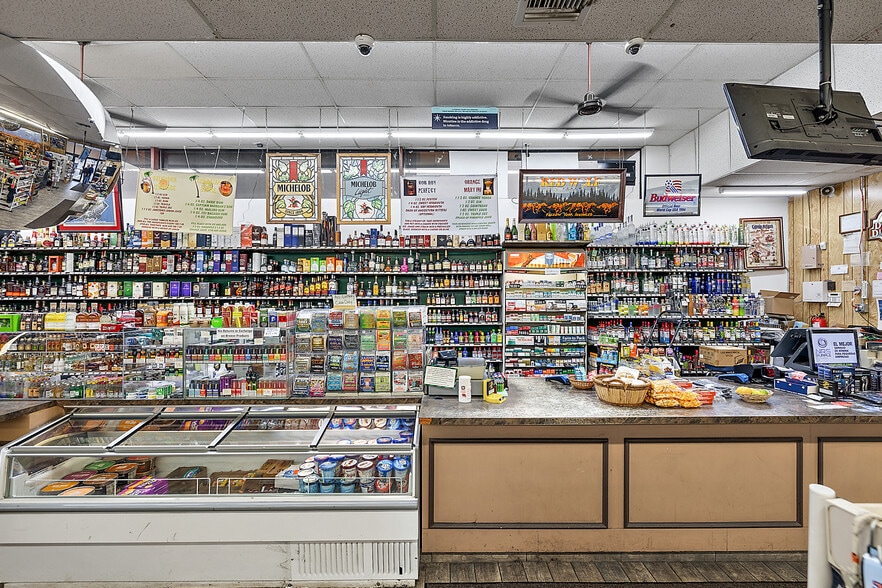 More Photos Of 5625-5655 18 Mile Rd, Sterling Heights Storefront For Sale