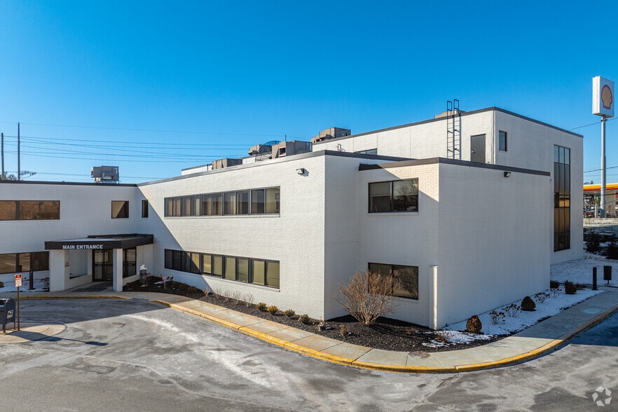 More Photos Of 2055 Limestone Rd, Wilmington Medical For Lease