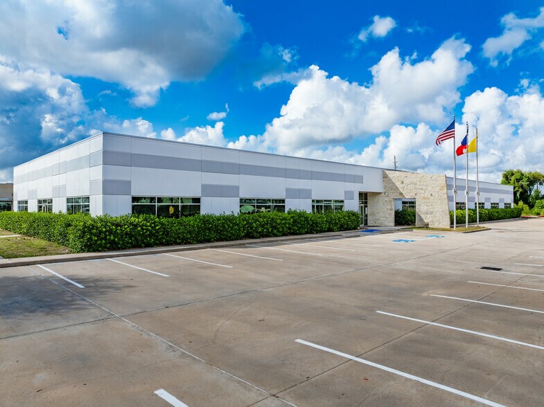 More Photos Of 10401 Town Park Dr, Houston Medical For Lease