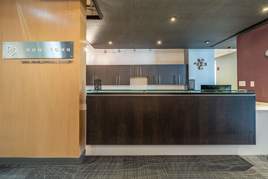 More Photos Of 50 E Washington St, Chicago Office For Sale
