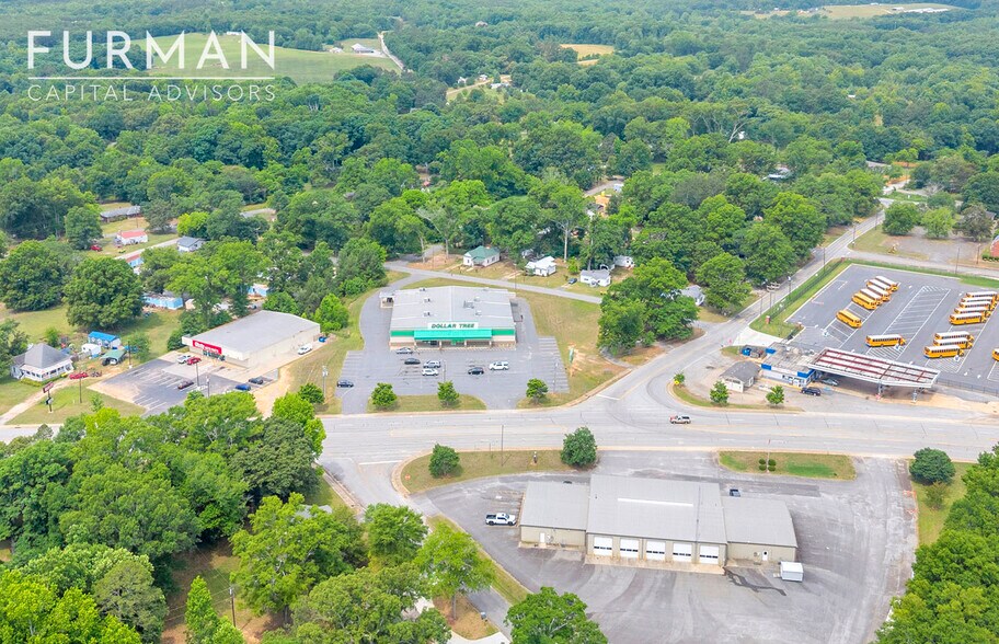 More Photos Of 9710 Highway 81 S, Iva Freestanding For Sale