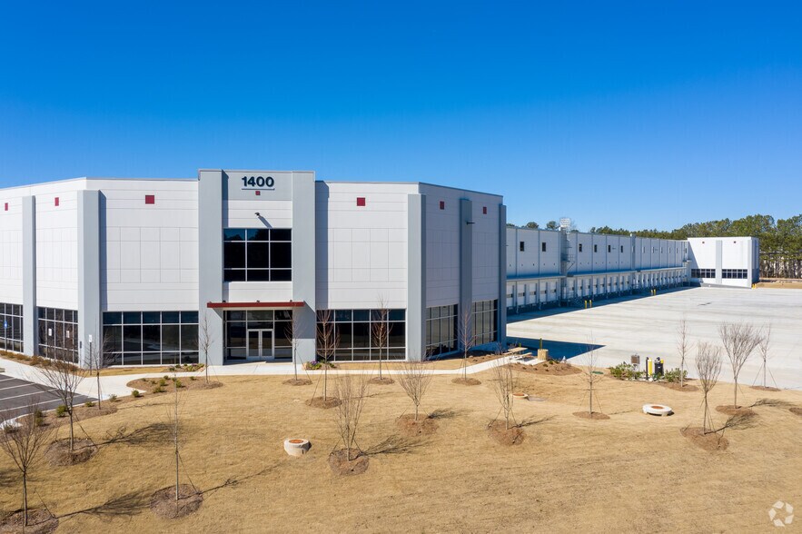 Primary Photo Of 1400 Rock Mountain Blvd, Stone Mountain Warehouse For Lease